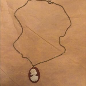 Elegant Cameo Pendant Necklace